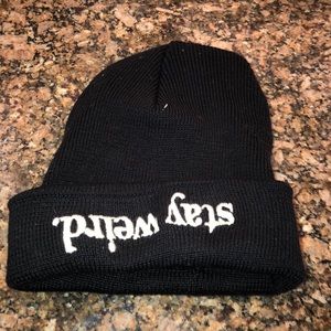 Brandy Melville ‘stay weird’ beanie
